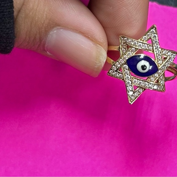 Ring - Picture 5 of 6